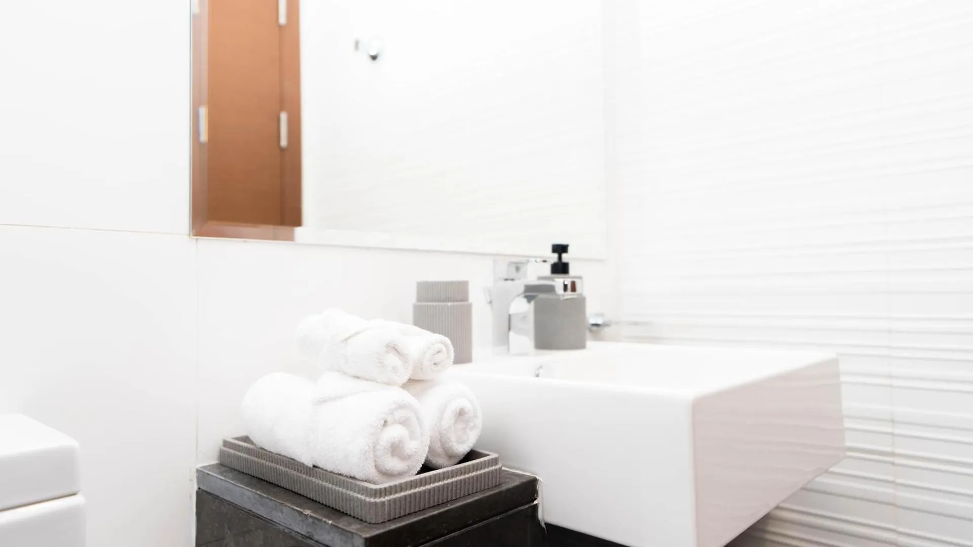 Voyage One Bedroom In Arc Tower Reem Island Abu Dhabi Verenigde Arabische Emiraten